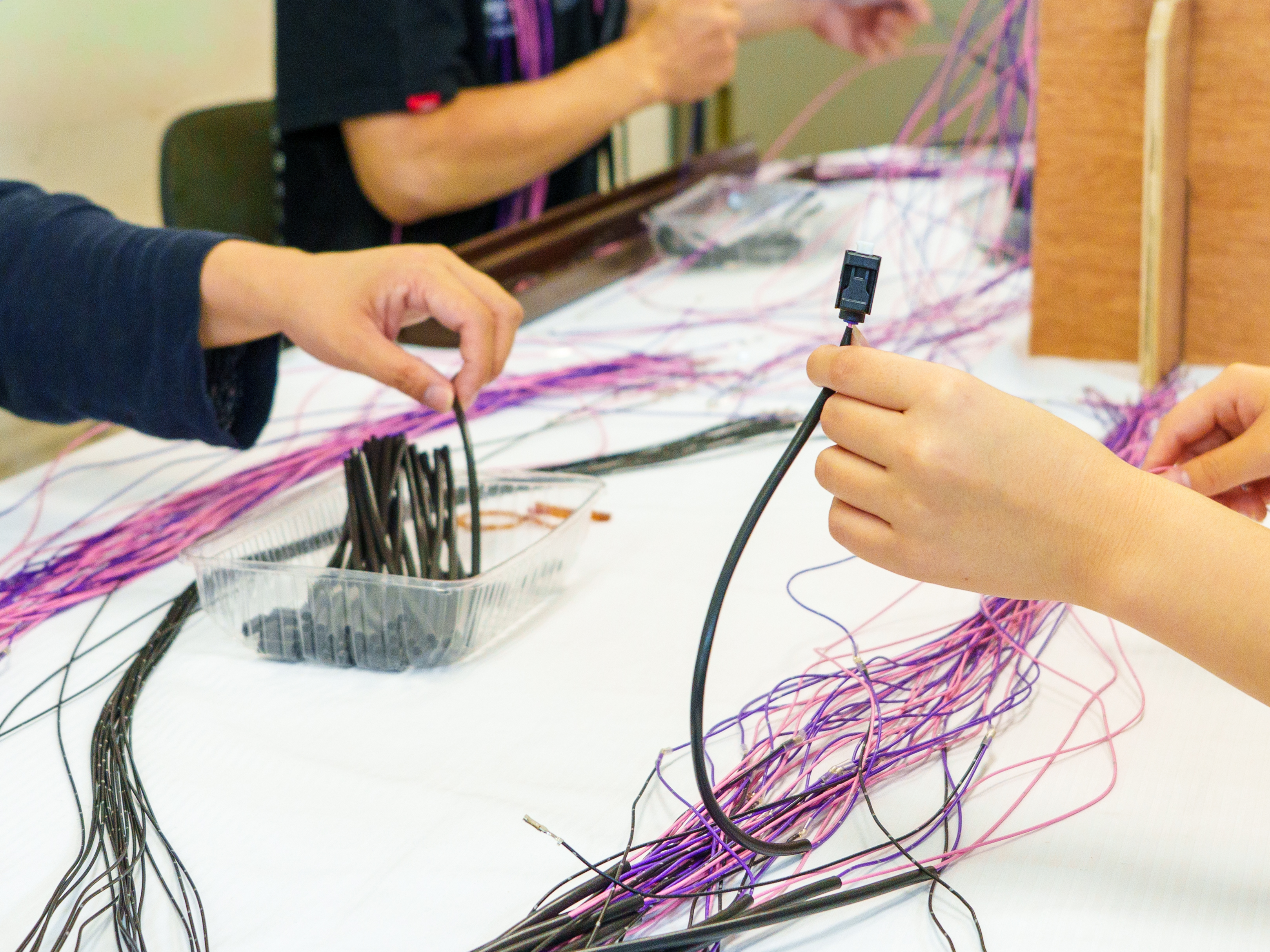 ハーネス組み立て